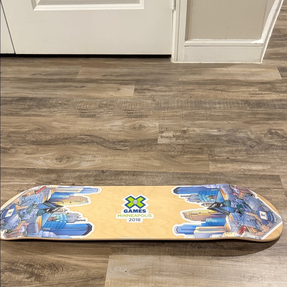 NWT Minneapolis 2018 Skateboard deck- Multicolor Minneapolis Skyline